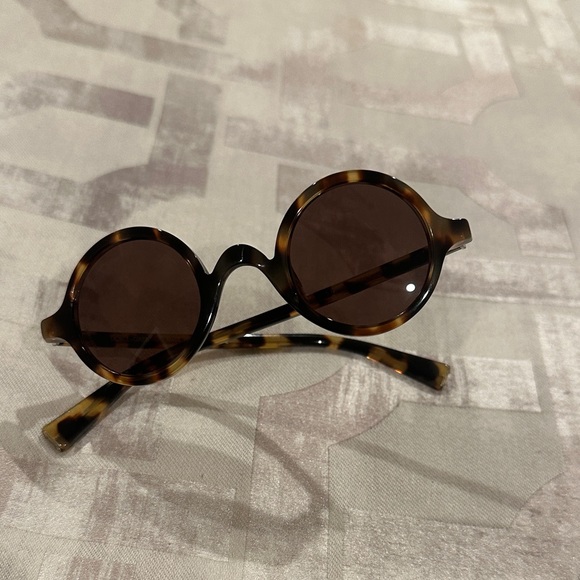 Dolce & Gabbana Accessories - Dolce & Gabana Tortoise Shell Round Sunglasses